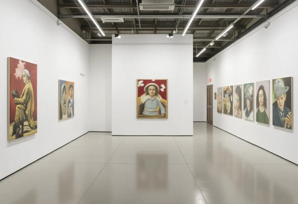 art gallery